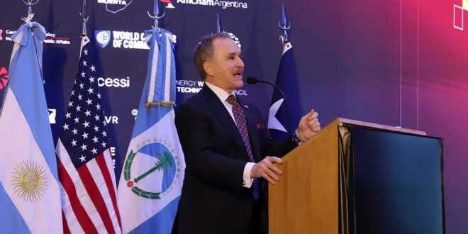 Embajador de Estados Unidos visitó Neuquén con anuncio de inversiones