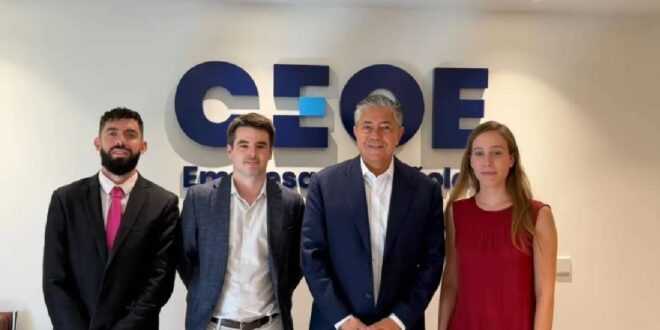 Rolando Figueroa con empresarios españoles sobre crecimiento de Neuquén