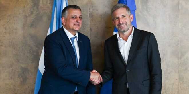 YPF firma convenio en Vaca Muerta para reducir costos de operación