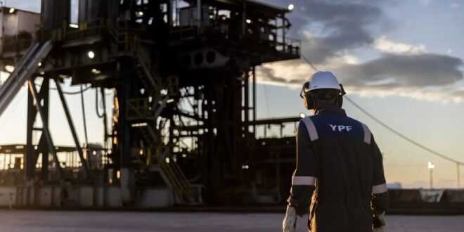YPF eleva 32% producción de shale e invertirá US$44.000M